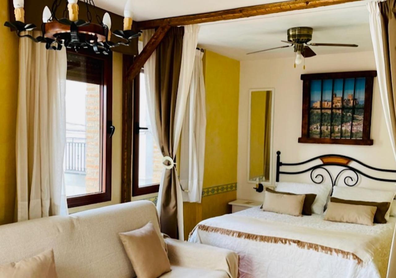 Hotel Hospederia Zacatin ألكالا لا ريال المظهر الخارجي الصورة