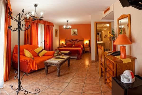 Hotel Hospederia Zacatin ألكالا لا ريال المظهر الخارجي الصورة
