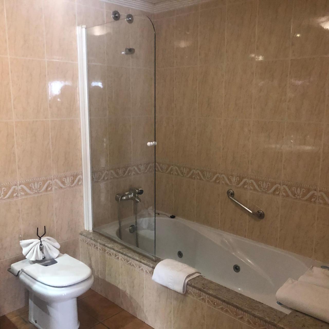 Hotel Hospederia Zacatin ألكالا لا ريال المظهر الخارجي الصورة